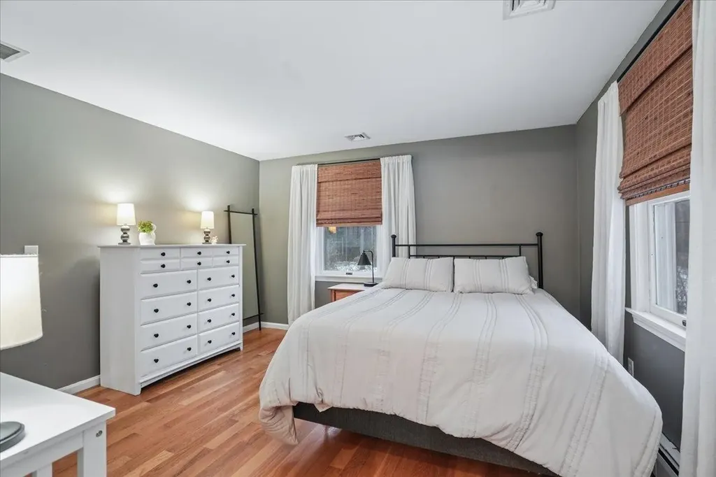 12 Old Gordon Road Brentwood NH 03833
