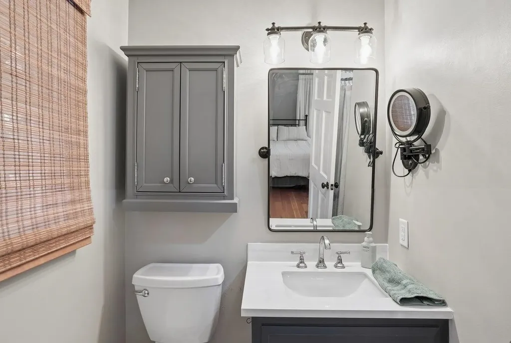 12 Old Gordon Road Brentwood NH 03833