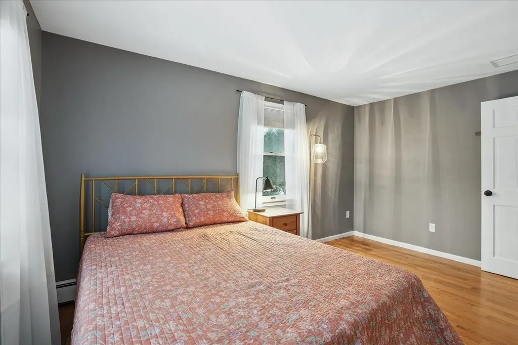 12 Old Gordon Road Brentwood NH 03833