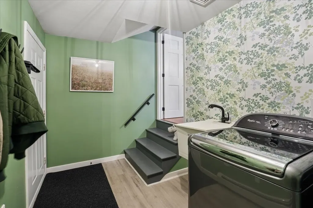 12 Old Gordon Road Brentwood NH 03833