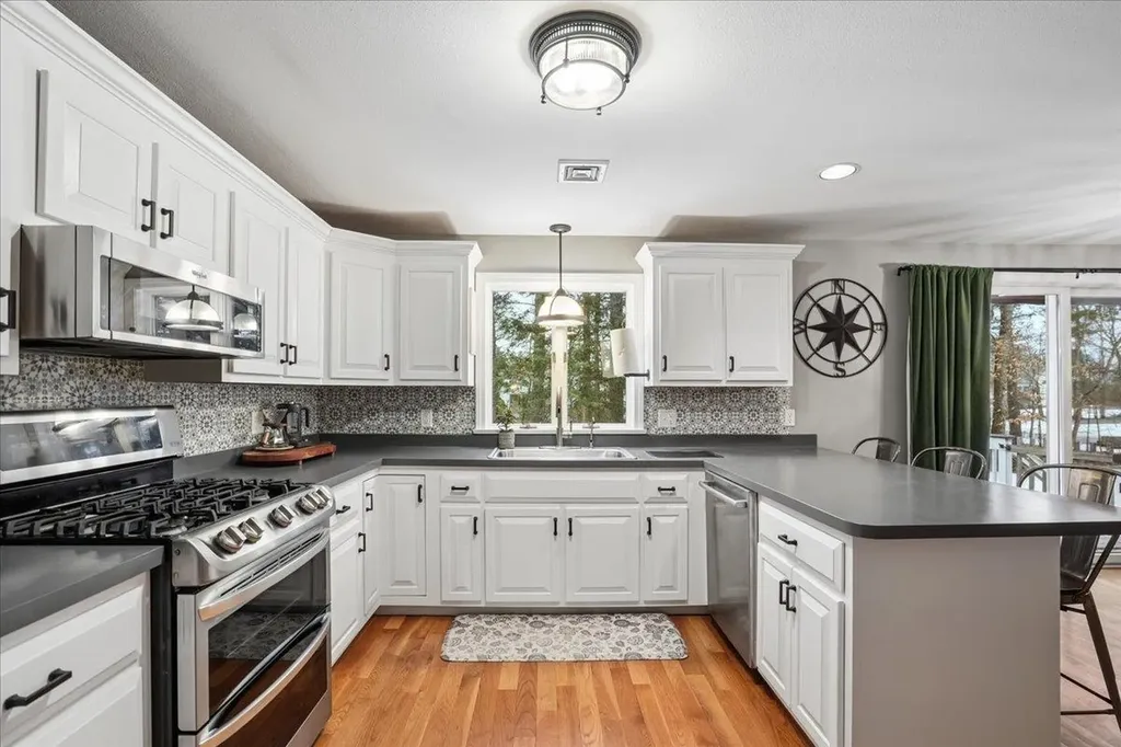 12 Old Gordon Road Brentwood NH 03833