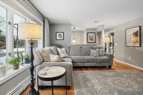 12 Old Gordon Road Brentwood NH 03833