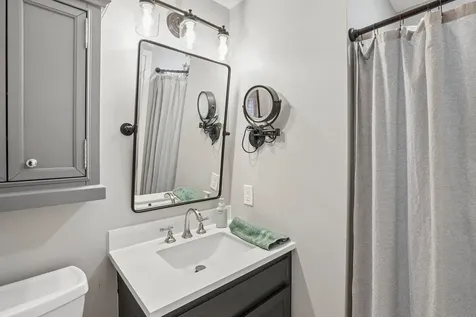 12 Old Gordon Road Brentwood NH 03833