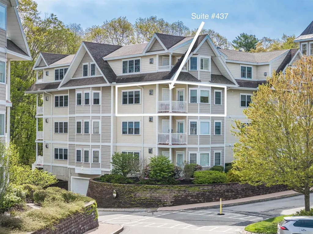 4 Sterling Hill Lane Exeter NH 03833