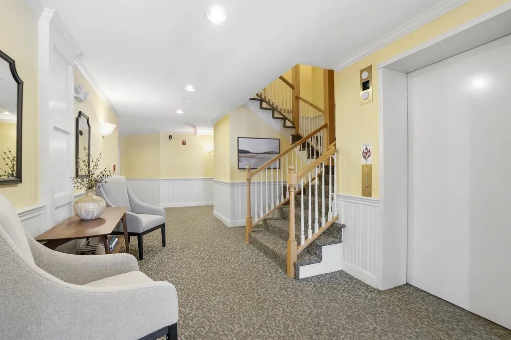 4 Sterling Hill Lane Exeter NH 03833