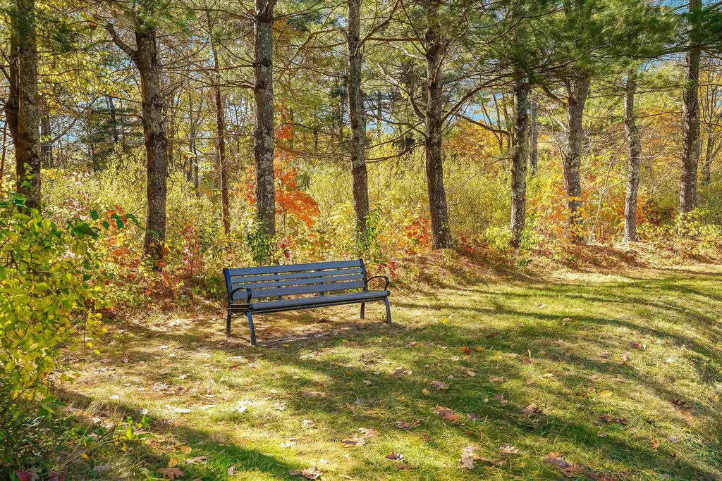 4 Sterling Hill Lane Exeter NH 03833