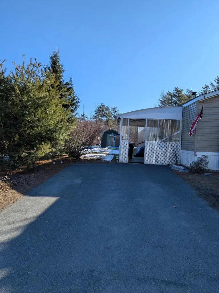 11 Rachael Place Claremont NH 03743