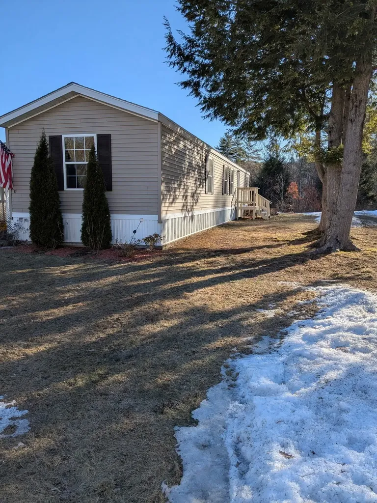 11 Rachael Place Claremont NH 03743