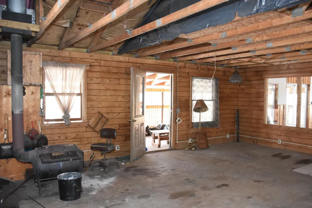 397 Winch Hill Extension Roxbury VT 05663