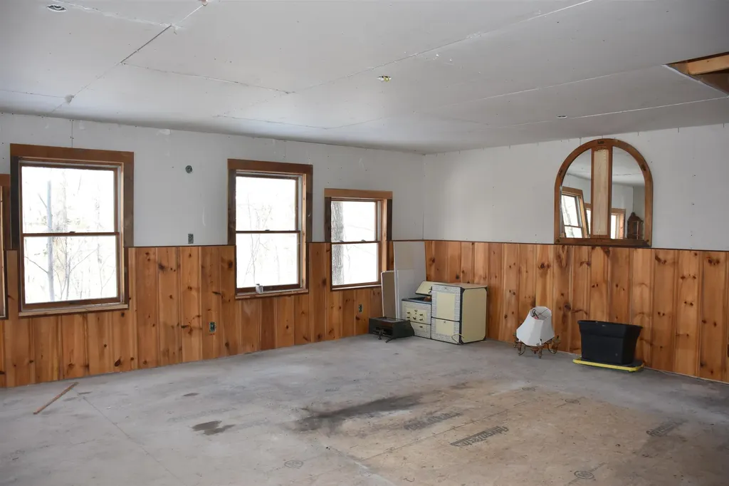 397 Winch Hill Extension Roxbury VT 05663