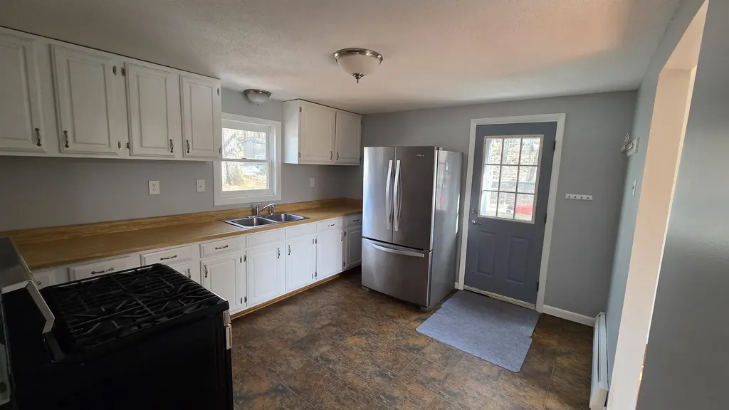9 Rule Street Keene NH 03431
