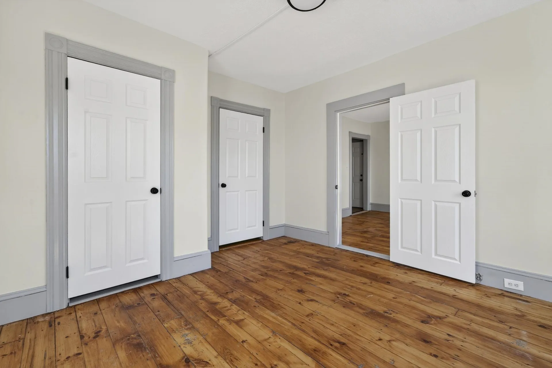 670 Harvard Street Manchester NH 03103