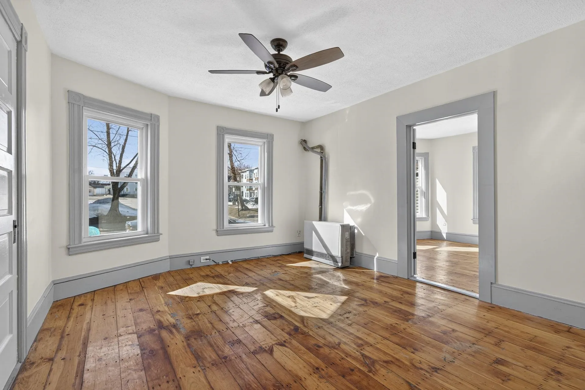 670 Harvard Street Manchester NH 03103