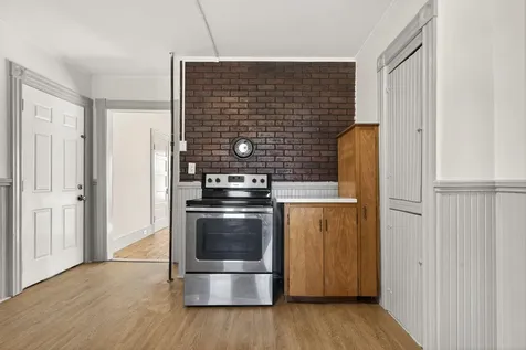 670 Harvard Street Manchester NH 03103