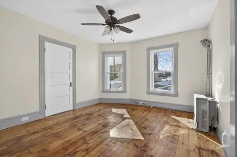 670 Harvard Street Manchester NH 03103