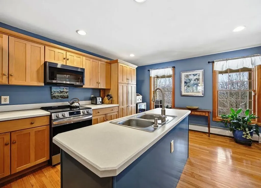 692 Old Walpole Road Surry NH 03431