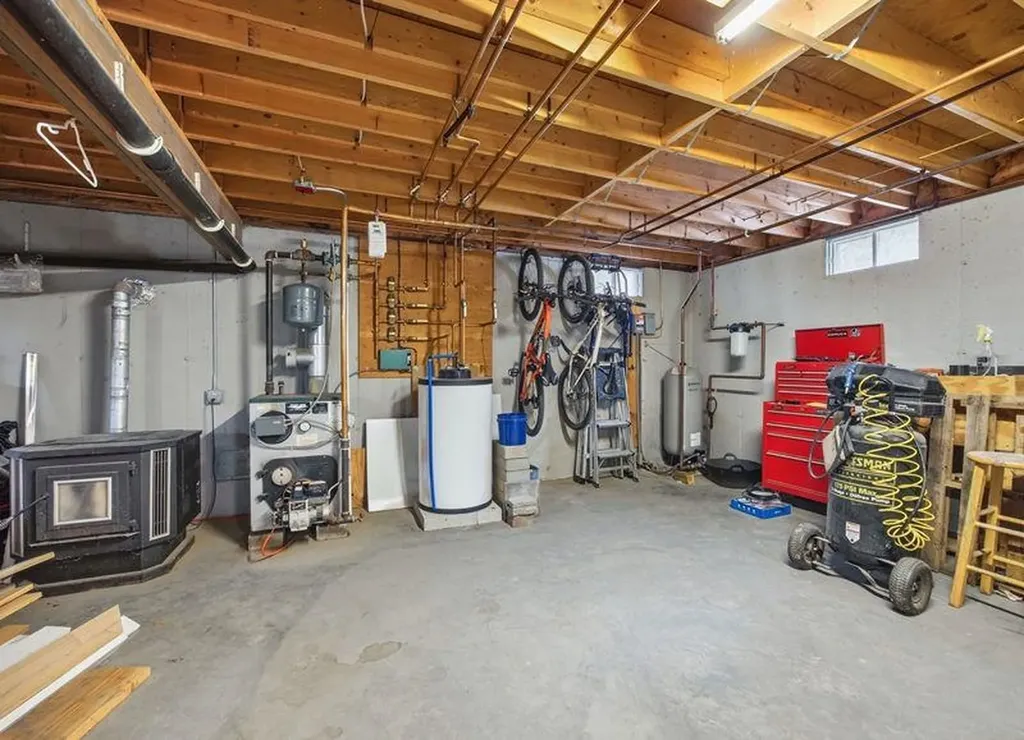 692 Old Walpole Road Surry NH 03431