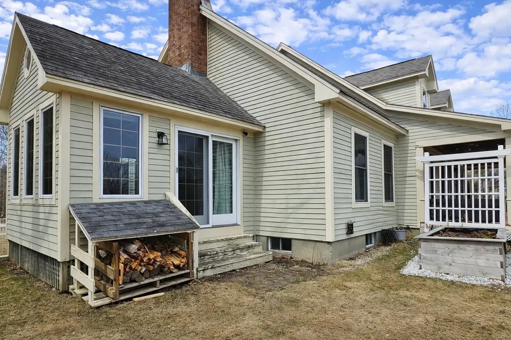692 Old Walpole Road Surry NH 03431
