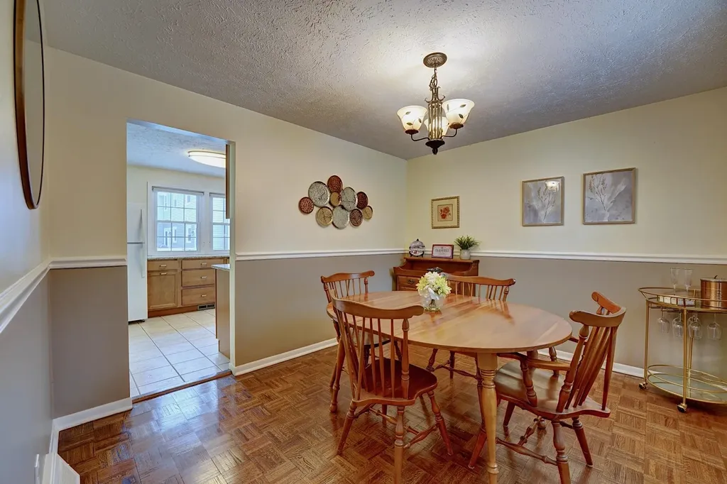 137 Winterwood Drive Londonderry NH 03053