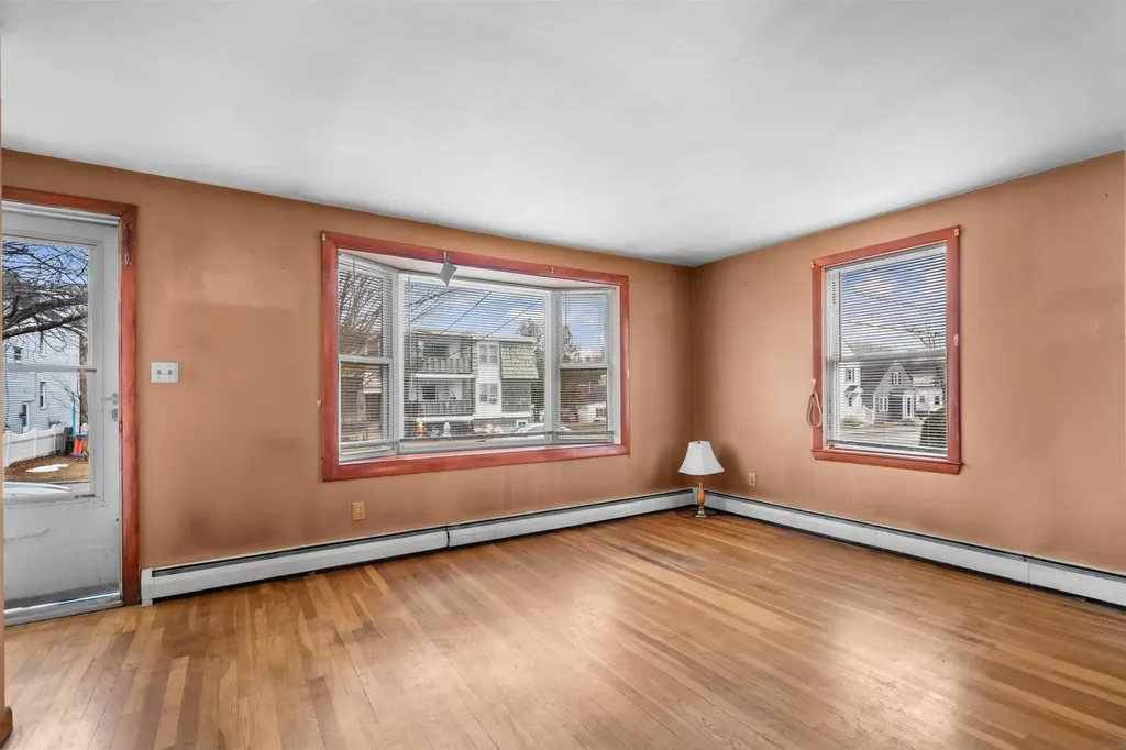 274 Blucher Street Manchester NH 03102