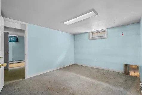 274 Blucher Street Manchester NH 03102