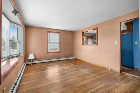 274 Blucher Street Manchester NH 03102