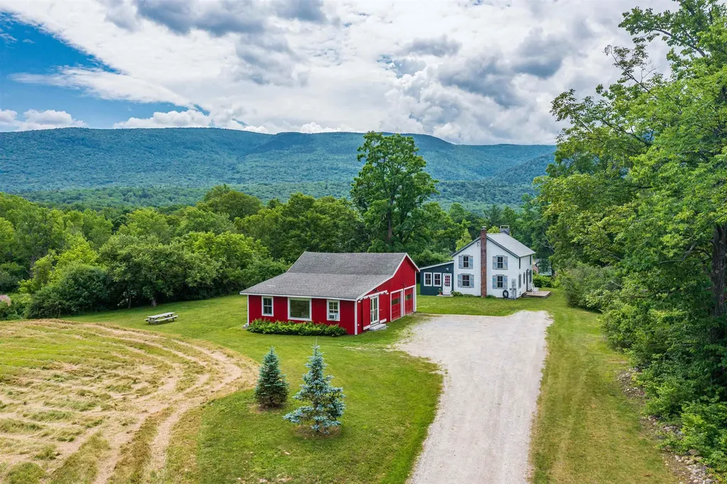2930 Richville Road Manchester VT 05255