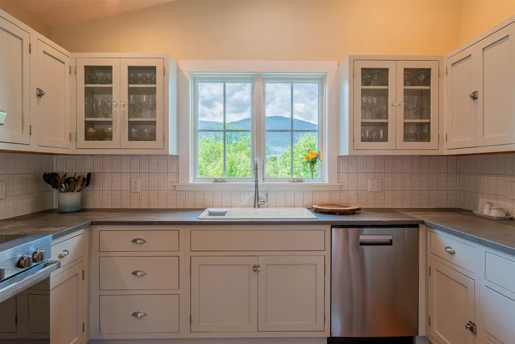 2930 Richville Road Manchester VT 05255