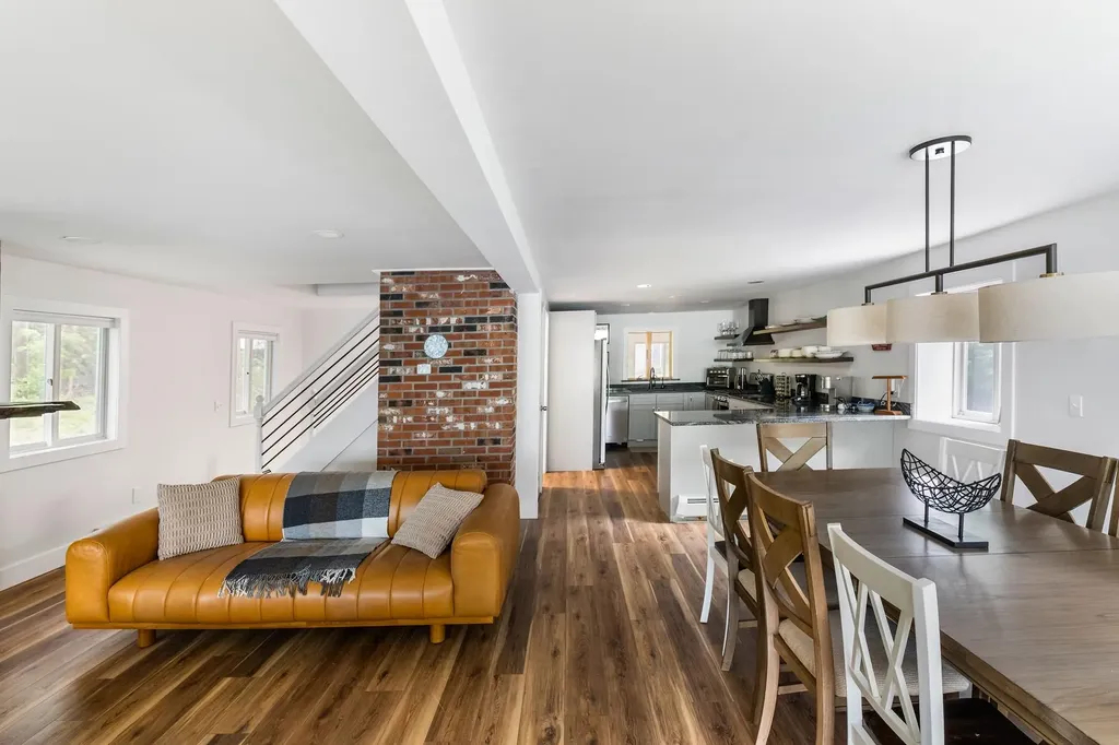 6 Paquette Lane Sunapee NH 03782