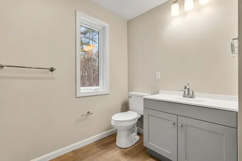 153 Coffin Road Epping NH 03042