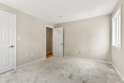 153 Coffin Road Epping NH 03042