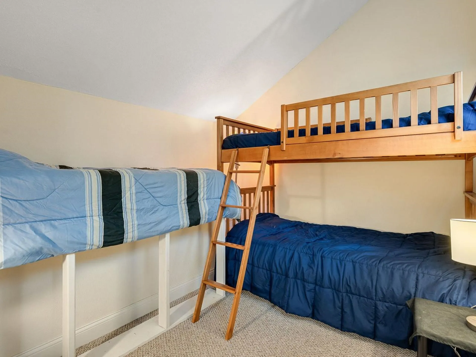 132 Grand Hollow Road Warren VT 05674