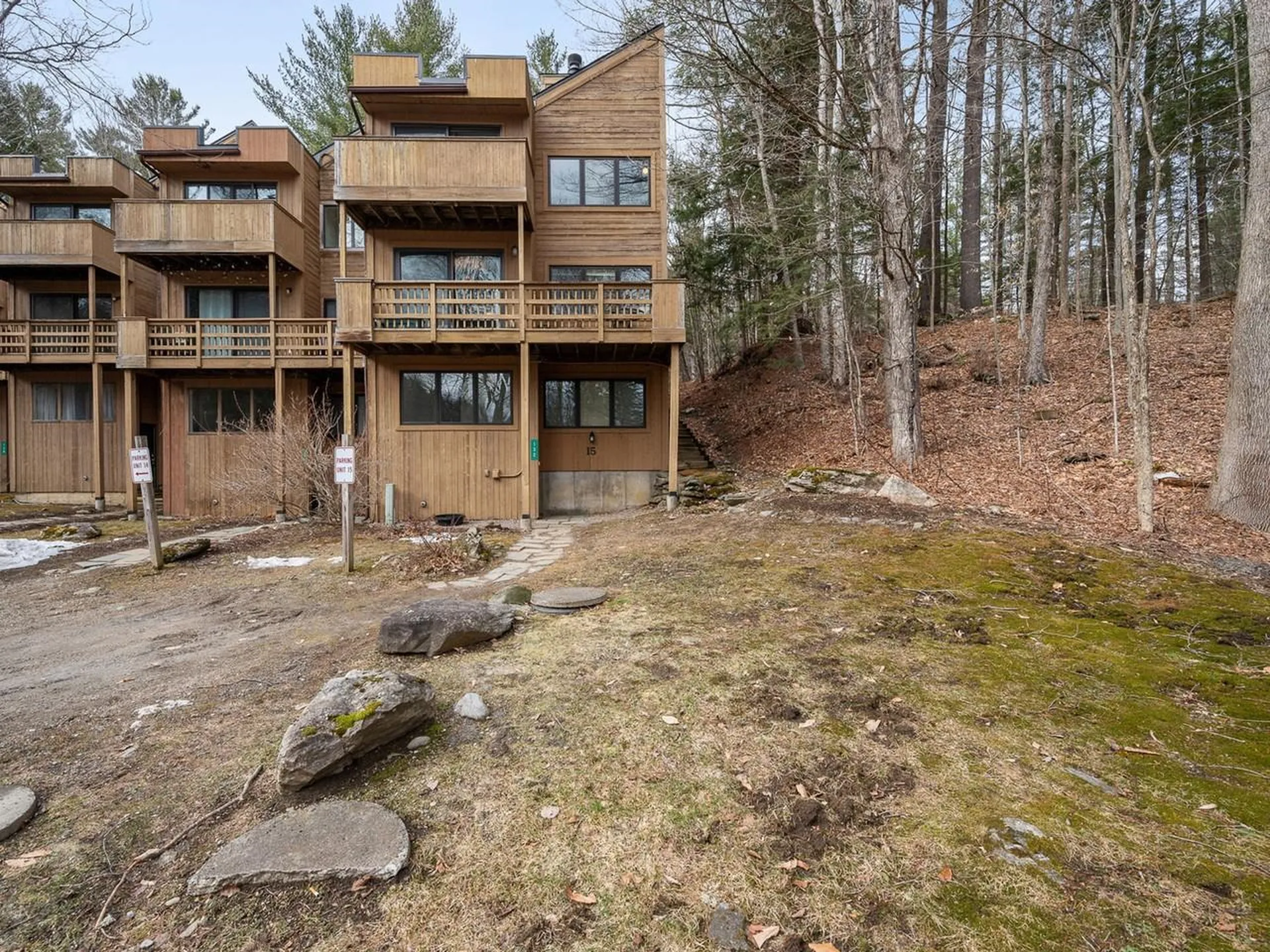 132 Grand Hollow Road Warren VT 05674