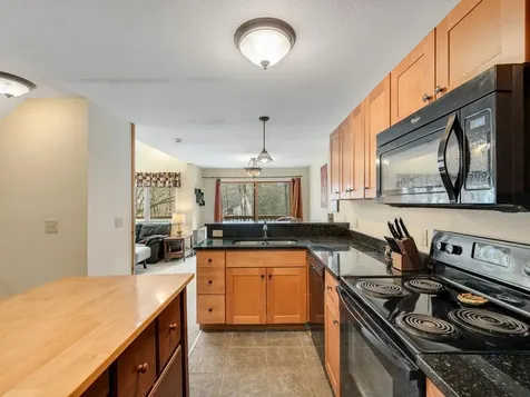 132 Grand Hollow Road Warren VT 05674