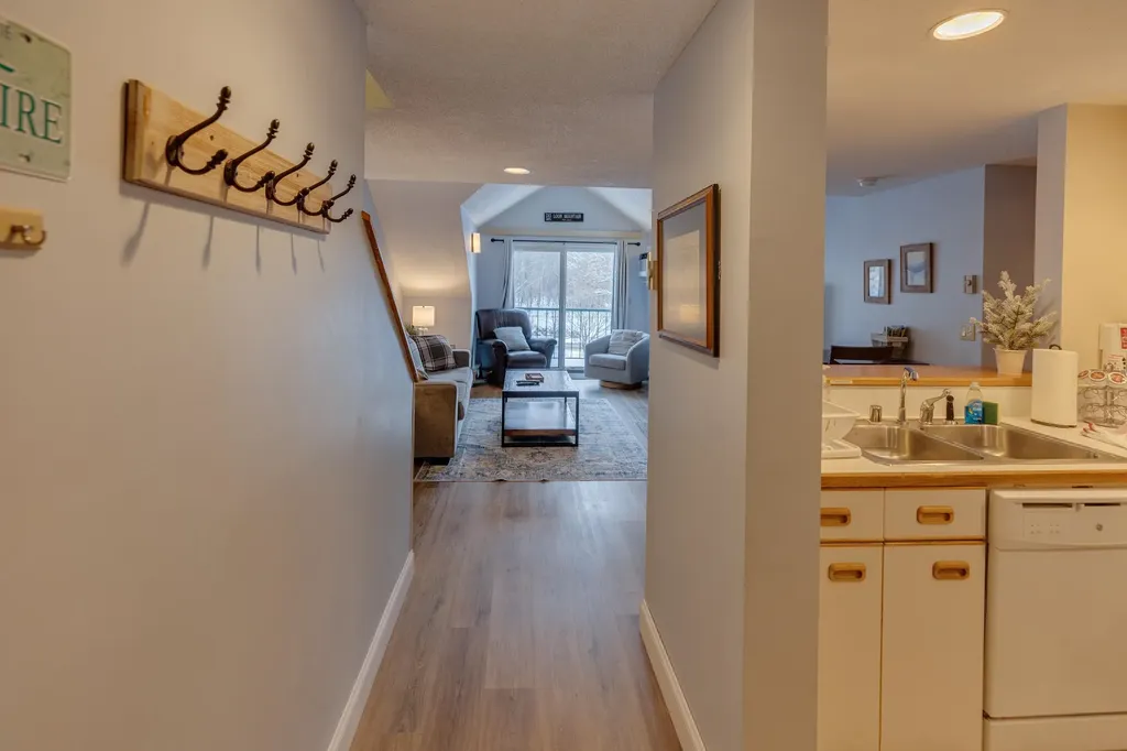 48 Cooper Memorial Drive Lincoln NH 03251