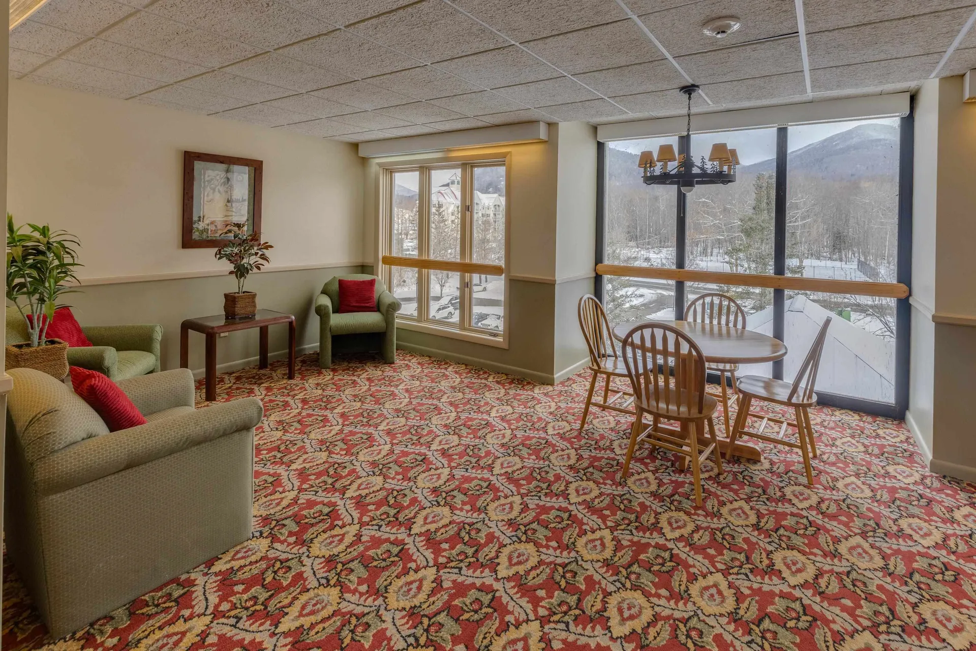 48 Cooper Memorial Drive Lincoln NH 03251