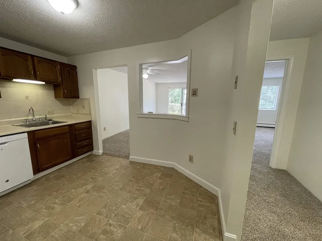 379 Huse Road Manchester NH 03103