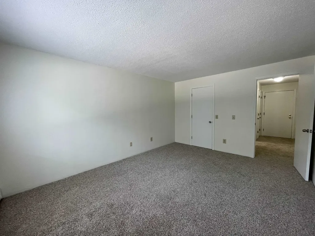 379 Huse Road Manchester NH 03103