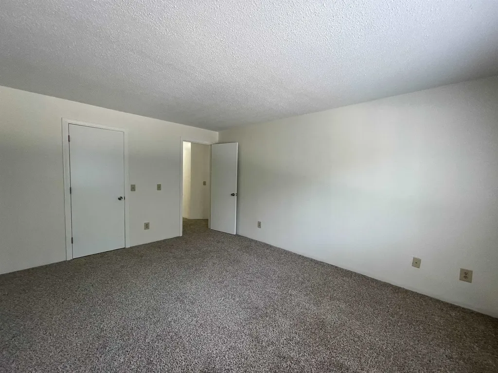 379 Huse Road Manchester NH 03103