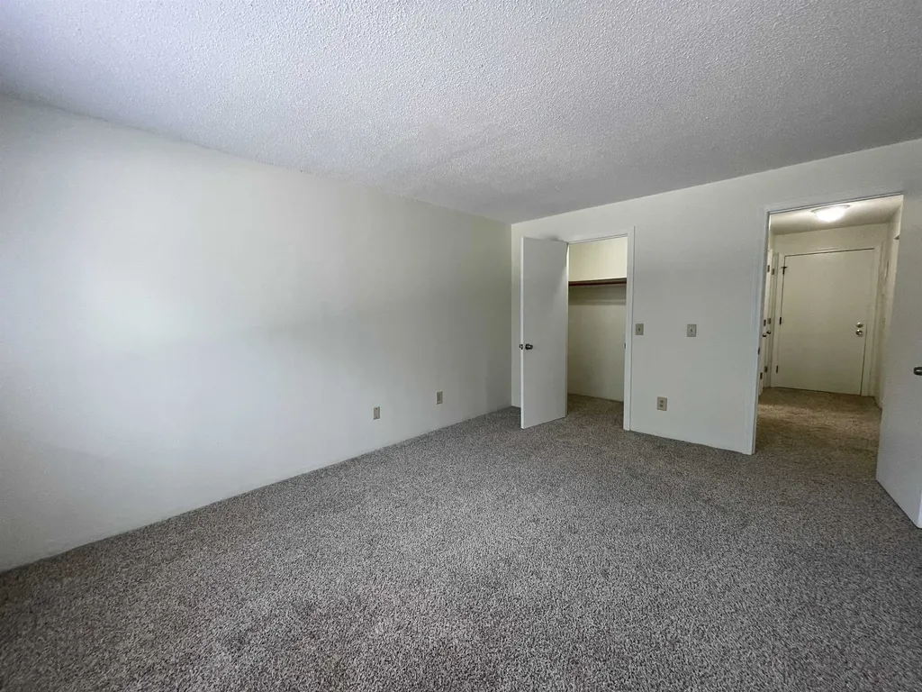 379 Huse Road Manchester NH 03103