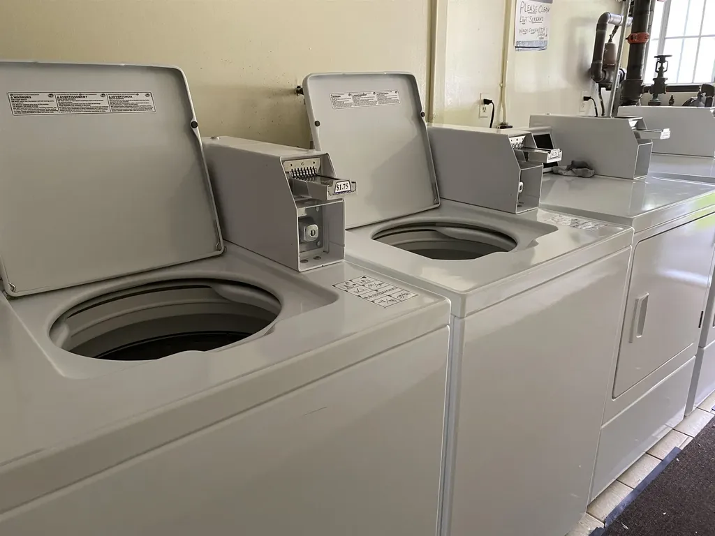 379 Huse Road Manchester NH 03103