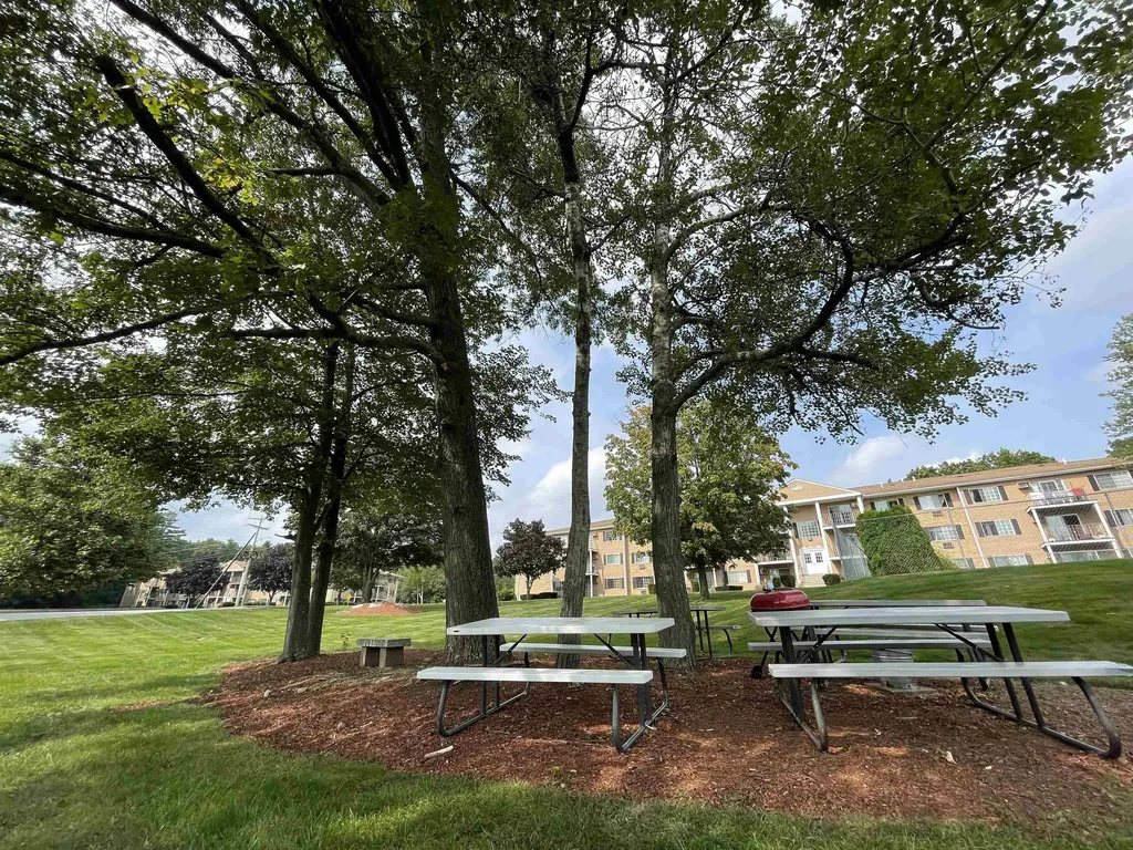 379 Huse Road Manchester NH 03103