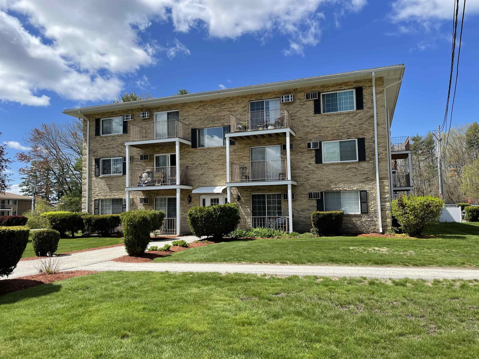 379 Huse Road Manchester NH 03103