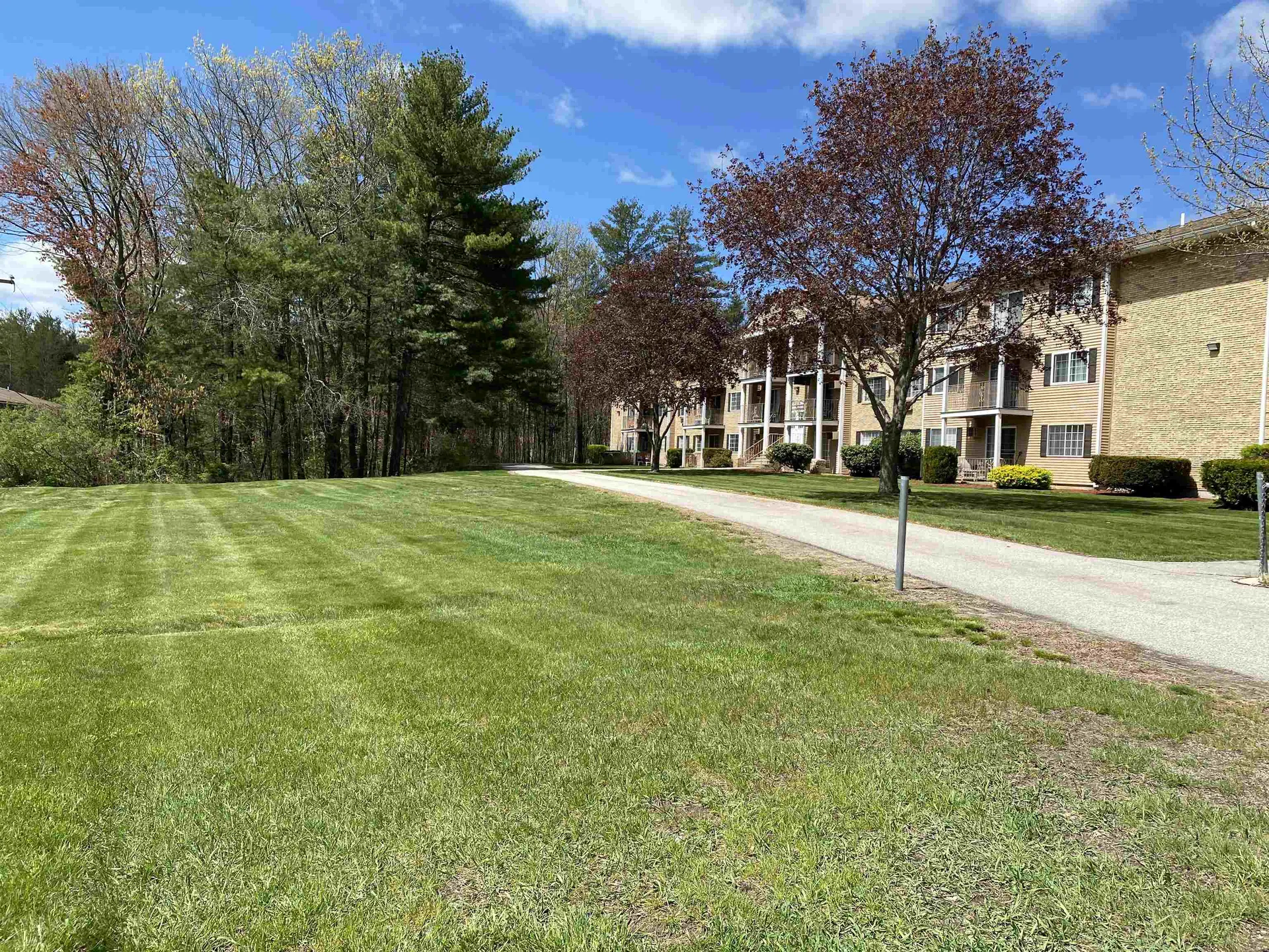 379 Huse Road Manchester NH 03103