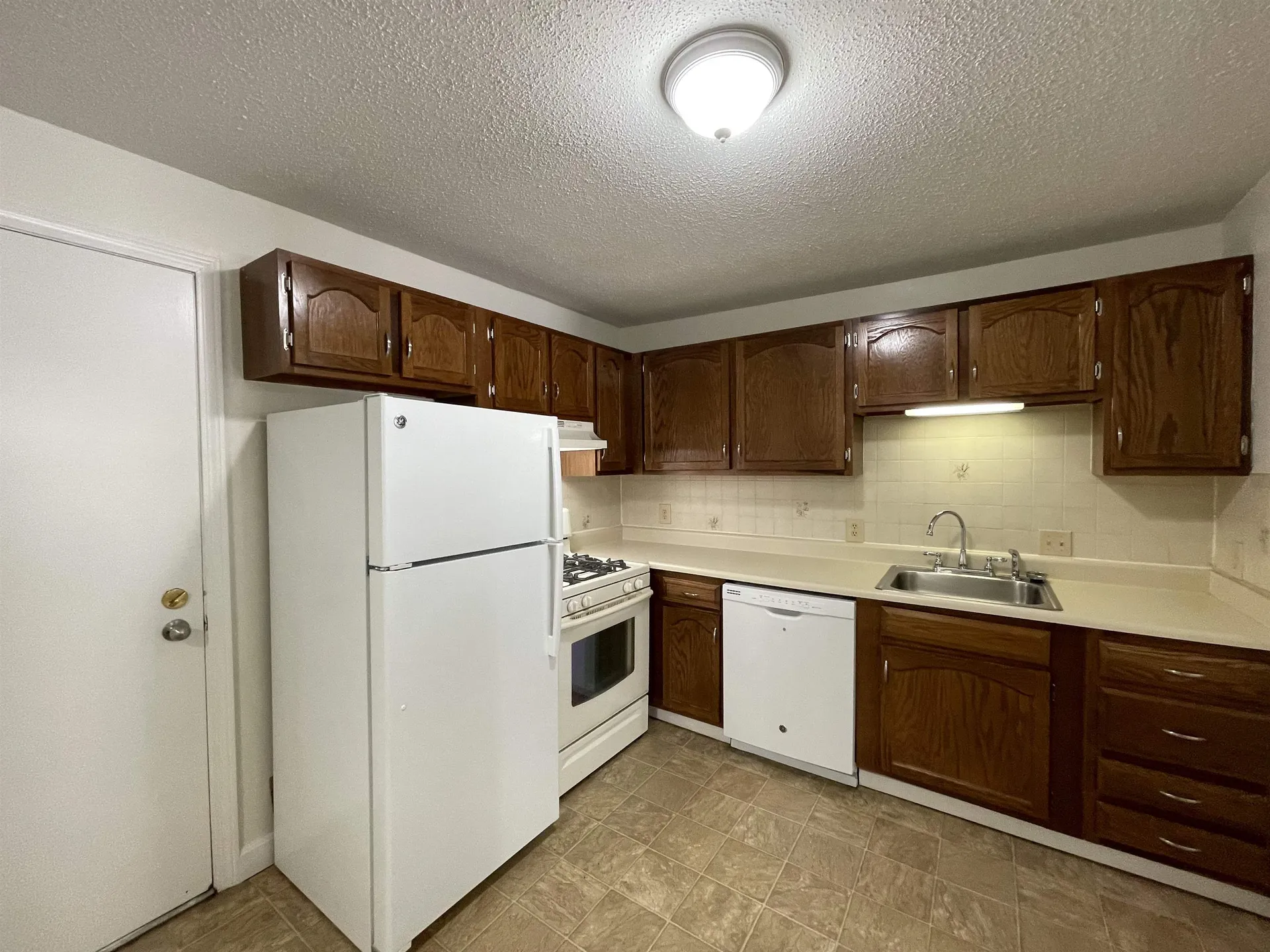 379 Huse Road Manchester NH 03103