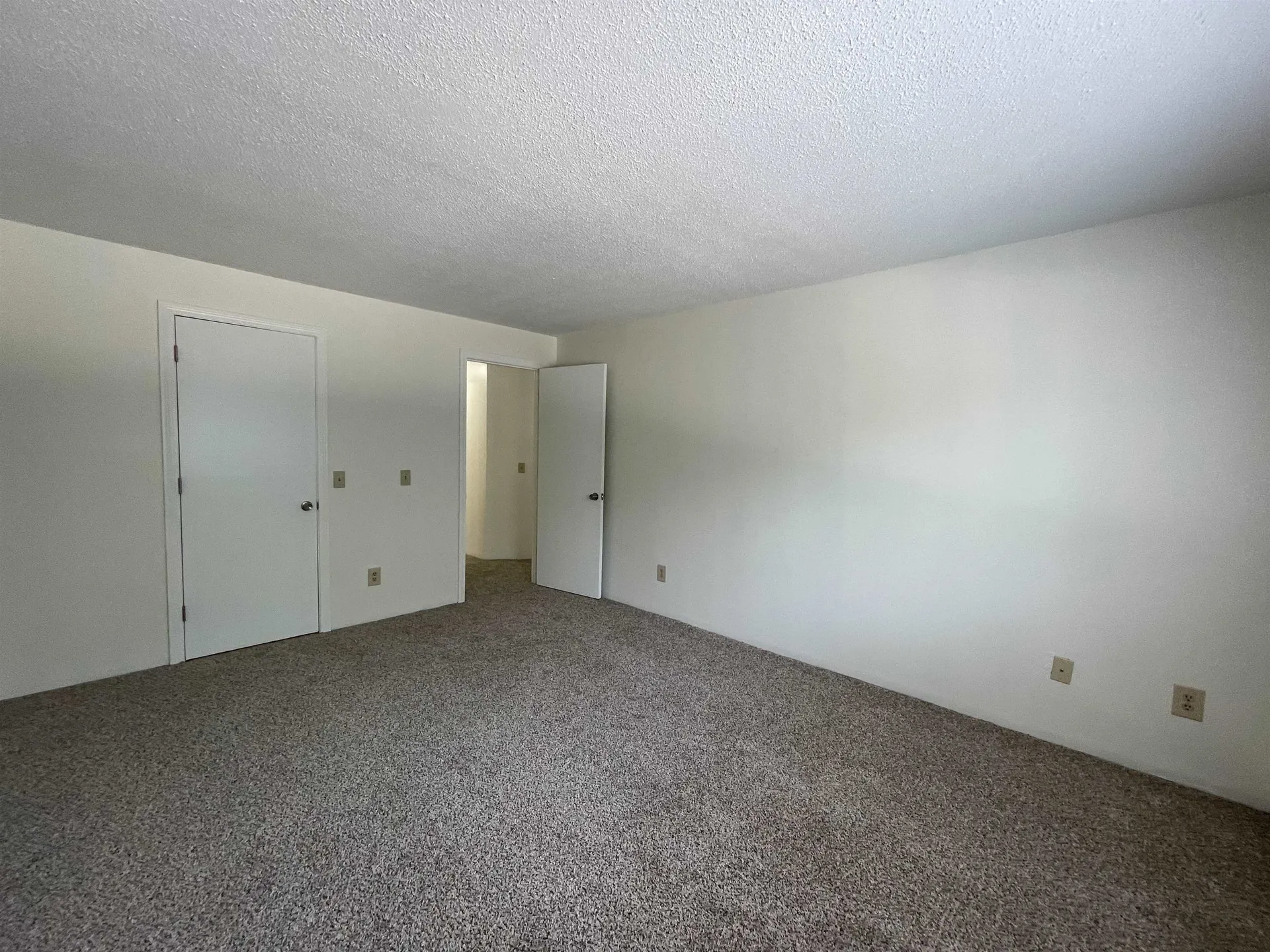 379 Huse Road Manchester NH 03103