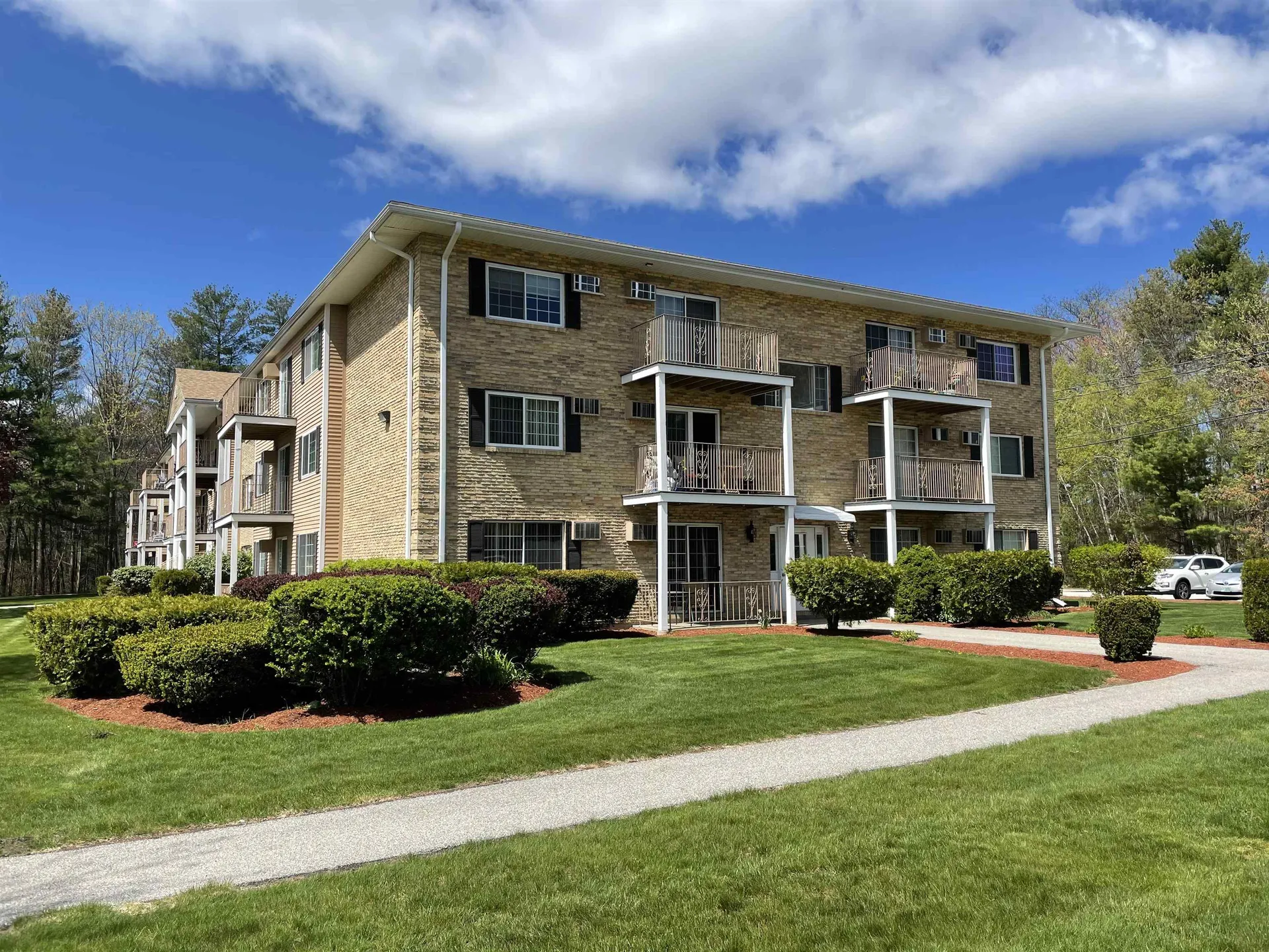 379 Huse Road Manchester NH 03103