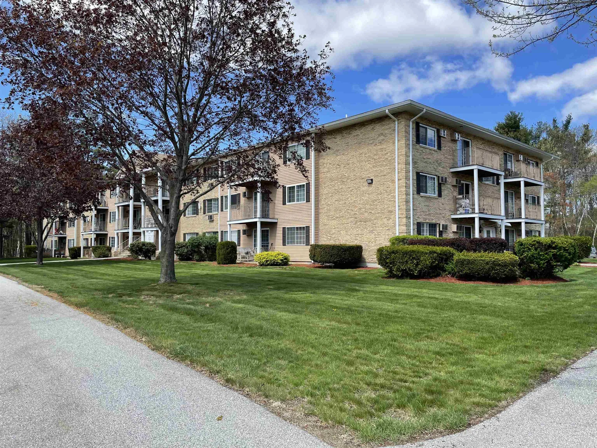 379 Huse Road Manchester NH 03103