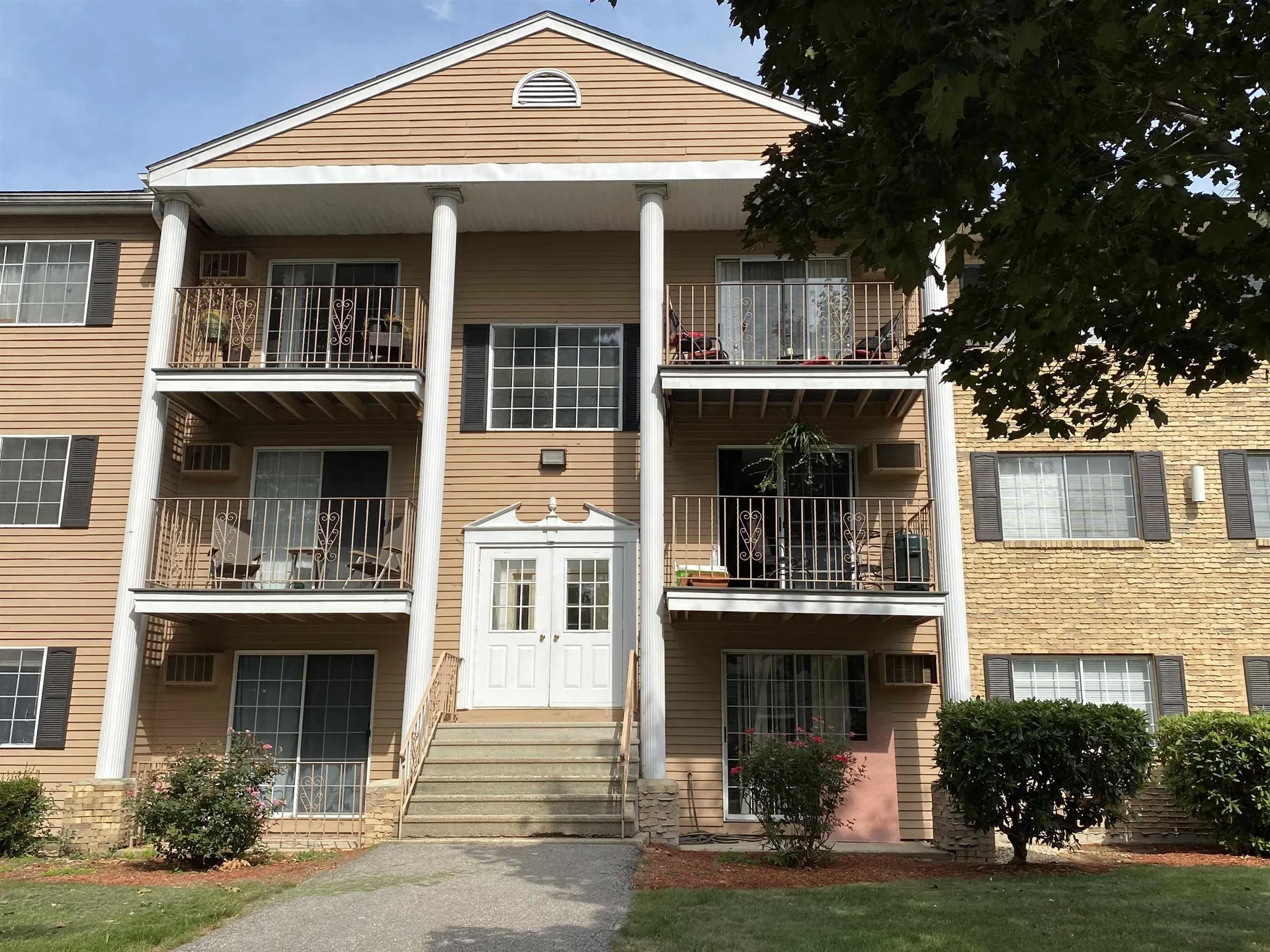 379 Huse Road Manchester NH 03103