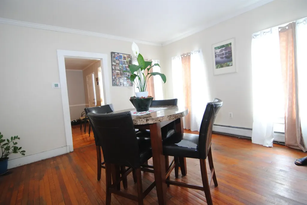22 Beech Street Nashua NH 03060
